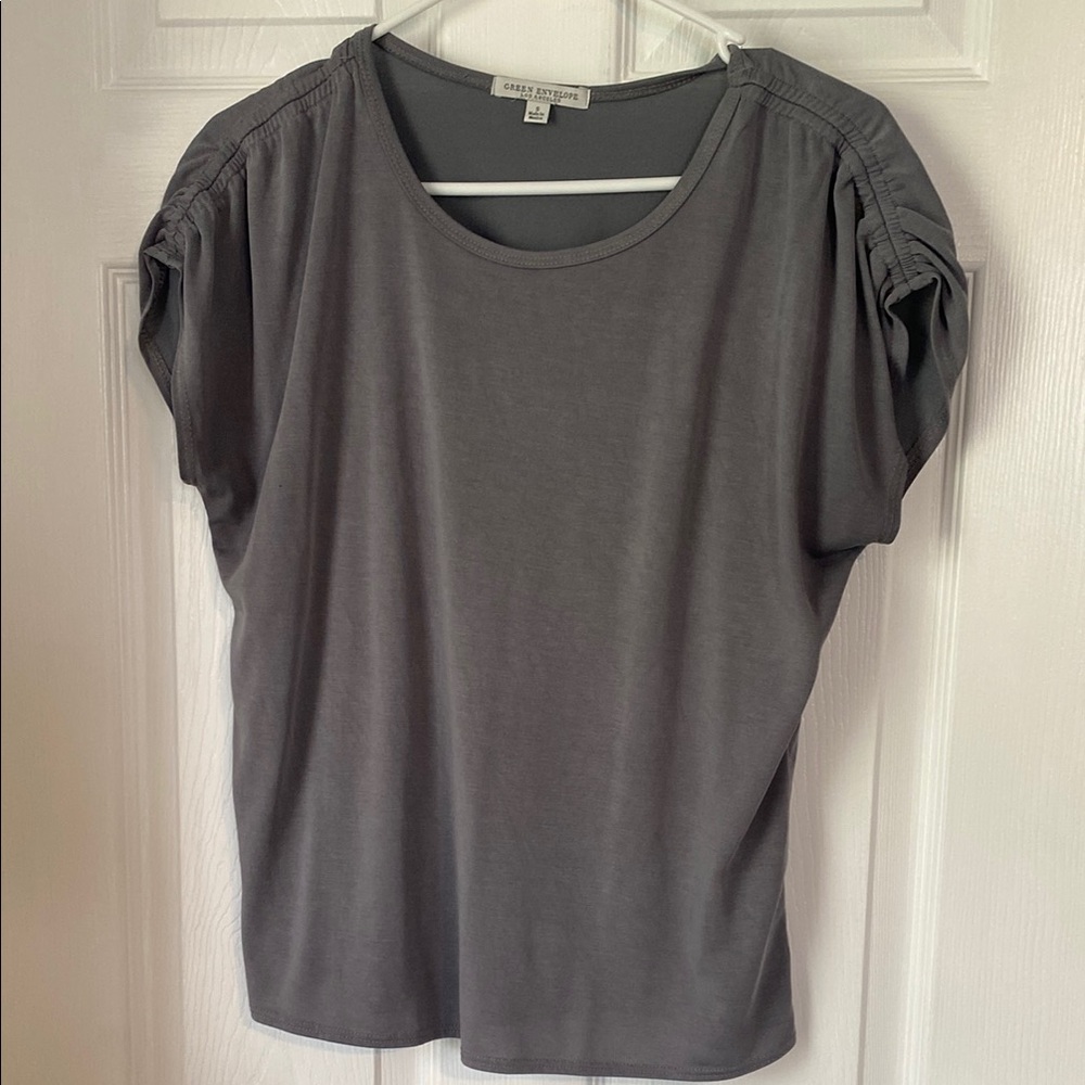Green Envelope Gray Puff Sleeve blouse